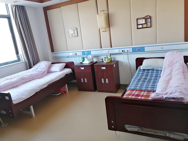 深圳 留学生落户政策_2025年7月电影总票房破30亿 闲置月电影总亿人员